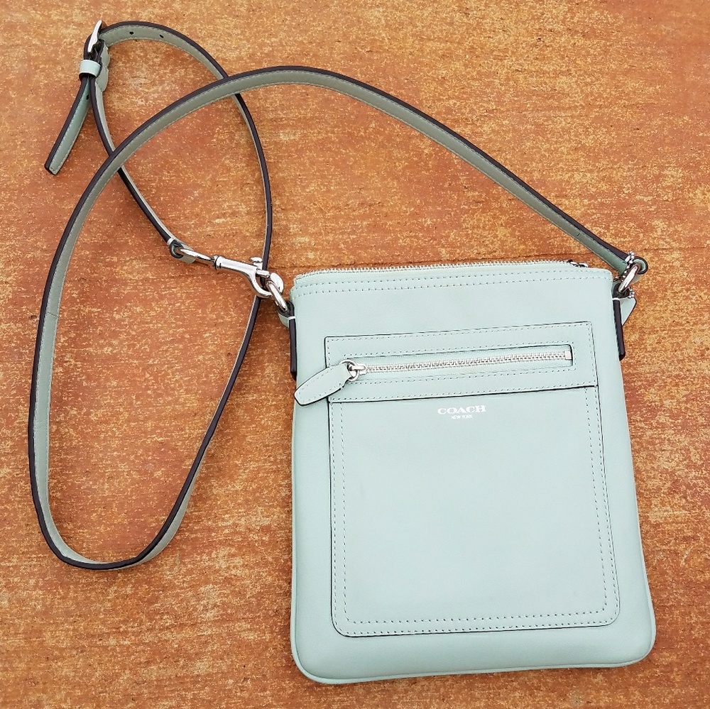 Coach mint leather messenger crossbody